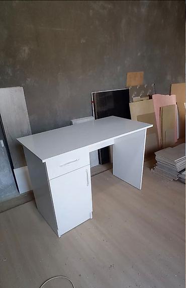 Компьютерные столы: Компьютерный стол, Новый, С полками — 4