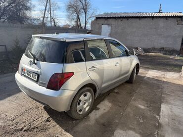 Toyota: Toyota ist: 2002 г., Автомат, Бензин, Хэтчбэк — 5