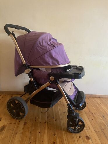 Gəzinti arabaları: Klassik gəzinti arabası, İşlənmiş, Cins: Qız, Yaş: 30 ay, Ünvandan götürmə