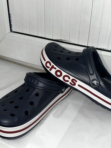 сандали летние: Мужские сандалии, 43, Crocs, Новый, цвет - Белый, Платная доставка, Самовывоз