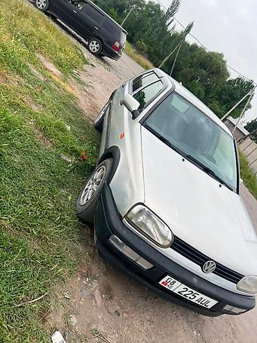 golf b4: Volkswagen Golf: 1994 г., 2 л, Механика, Бензин, Хэтчбэк — 5