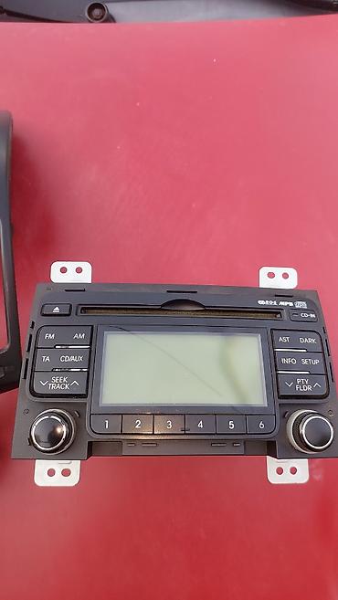 Avtomobil maqnitofonu və ön panel çərçivəsi dəsti Hyundai i30 2009
