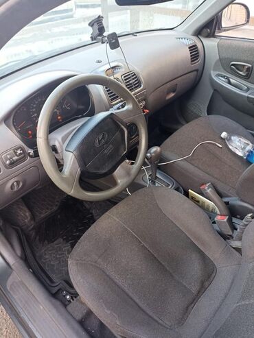 рул матиз: Hyundai Accent: 2005 г., 1.5 л, Автомат, Газ, Седан