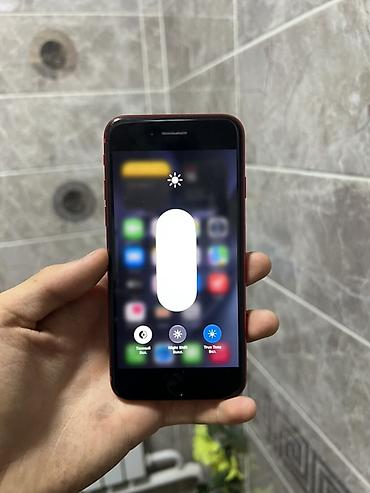 iphone 11 pr: IPhone SE 2020, Б/у, 64 ГБ, Красный, Зарядное устройство, Коробка, 77 % — 7