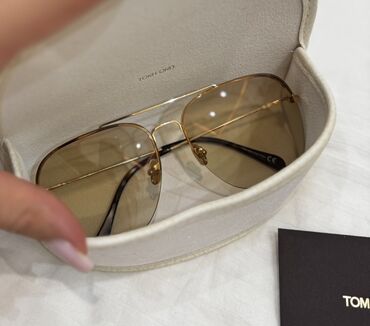 золотое кольцо бу: Күндөн коргоочу көз айнектер көз айнек, Tom Ford, Унисекс, Авиатор, Асыл нуска, Колдонулган