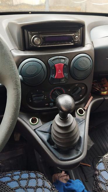 Opel: Opel Combo miniven - Kuzov: 5 qapılı, sürgülü arxa yan qapı - Rəng — 5