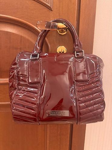 Çantalar: Tecili satilir Yaxshi veziyyetde,lak chanta,Burberry,boyuk. Лаковая — 1