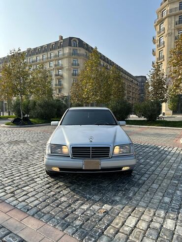 Mercedes-Benz: Mercedes-Benz C-Class: 2.2 l | 1996 il Sedan — 3