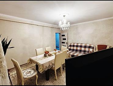 Mənzillər: Bakı, Bakıxanov qəs., 3 otaqlı, Köhnə tikili, m. Neftçilər, 65 kv. m — 2