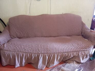 диваны табылга: Продается диван с двумя креслами .Связи с переездом Подарок чехол