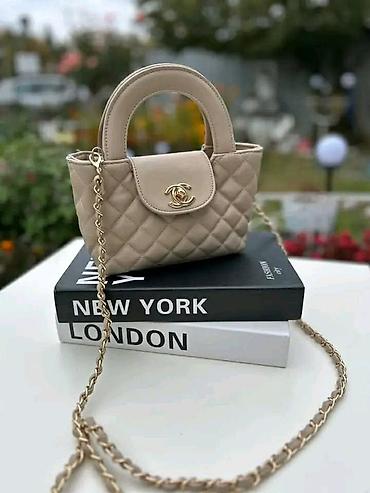 balenciaga kopija: 3999 din
21x12
💋 — 3