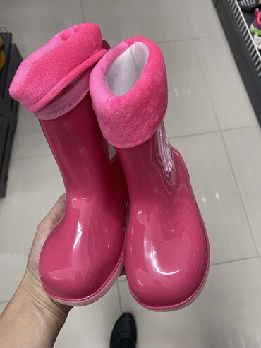 Gumene čizme: Gumene čizme, Veličina - 19 na lalafo.rs — 10 Gumene čizme: Gumene čizme, Veličina - 19 — 10