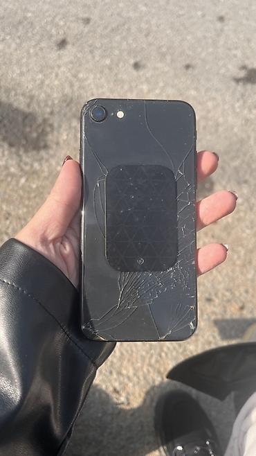 qara ekran şəkilləri: IPhone SE, 64 GB, Space Gray, Qırıq — 4