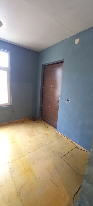 Uzunmüddətli kirayə mənzillər: 2 otaqlı heyet evidi.masazirda merkezi yolun uzerinde — 2