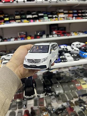 İncəsənət və kolleksiyalar: Mercedes‑Benz V‑Class L V260L metal kolleksiya modeli - Miqyas — 8