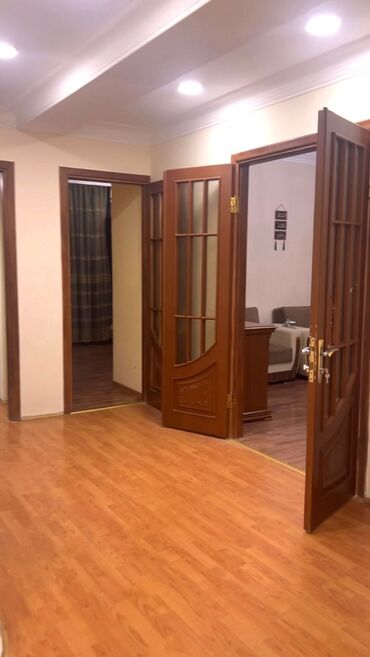 sumqayitda 9 mkr satilan evler: 8-ci mikrorayon, 2 otaqlı, Yeni tikili, 105 kv. m