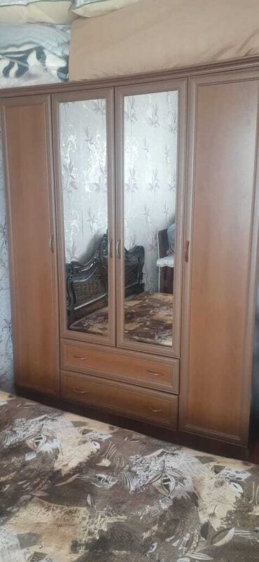 Çarpayılar: Açılan, 4 qapılı Düz dolab, Qarderob, paltar dolabı