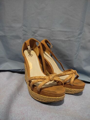 лакированные женские туфли: Туфли 39, цвет - Коричневый