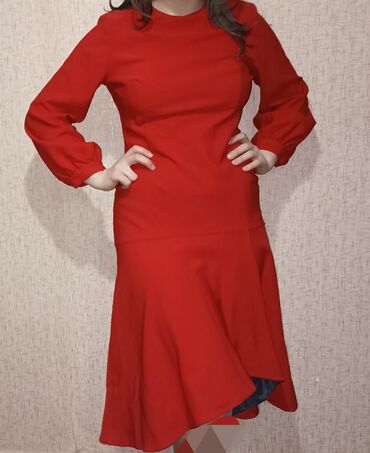 Платье цвет - Красный