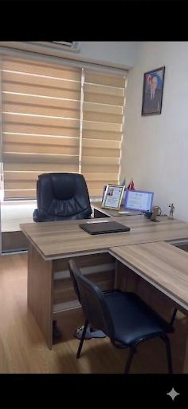 İşlənmiş, Müdir üçün, Künc masa lalafo.az -da İşlənmiş, Müdir üçün, Künc masa