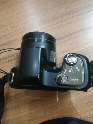 настольный штатив для фотоаппарата: Продам фотоаппарат Nikon Coolpix L100 Состояние:как новая. В
