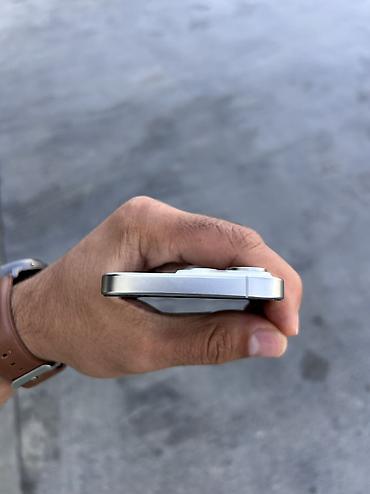 iphone en ucuz telefon: IPhone 15 Pro, 128 GB, White Titanium, Face ID, Simsiz şarj, Zəmanət — 6