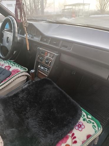 s 221: Mercedes-Benz 220: 1988 г., 2.6 л, Механика, Бензин, Седан — 6