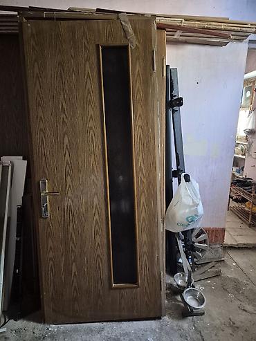 Taxta naxışlı daxil qapı (şüşəli model) - Material: MDF/laminat