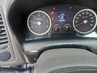 apollo solo: Hyundai Porter II — компактный бортовой грузовик, синий цвет кузова — 6