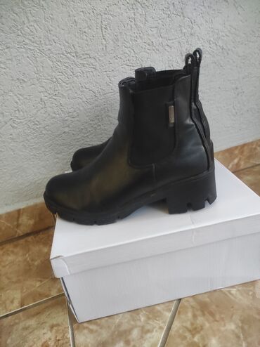 patike od 700 eura: Ankle boots, Aldo, 36