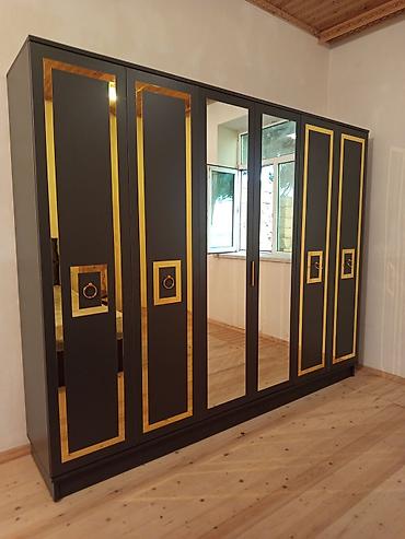 Sifarişlə ev mebeli: Düz dolab, Yataq otağı üçün, Qarderob, Açılan, Korpuslu, 5 qapı — 2