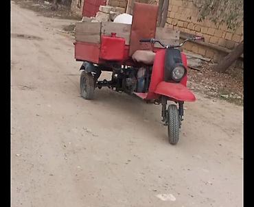 dort teker motor: Yükdaşıma üçün üçtəkərli moto-araba - Konstruksiya: Ön tərəfdə — 1