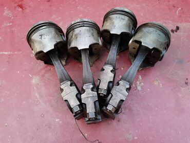 Auto delovi: Klipovi 79,00 Lada 2104 Karavan,2105,2107 Riva motor 1.3 Niva 1.6 — 2