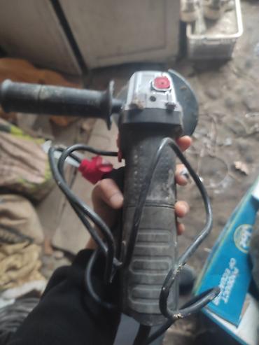 Болгарки: Углошлифовальная машина (болгарка) VITTON Описание:как масло - — 9