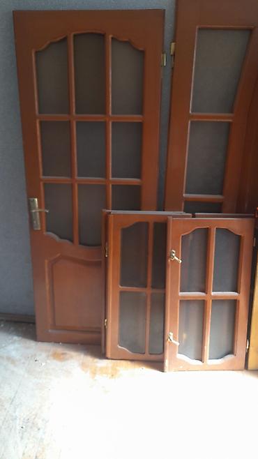 şuşə arakəsmə: Taxta şüşəli qapılar və arakəsmə pəncərə dəsti - Material: ağac — 5