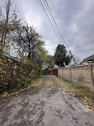 Продажа коттеджей и домов: 🏡 Продаётся добротный кирпичный дом в центре города! 📍 Орозбекова / — 21