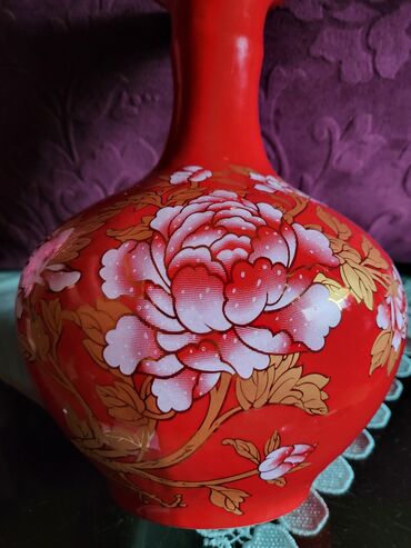 Ostali kućni dekor: Vaza nova iz 40,50ih. jing dezen kineski porcelan zar crvene na lalafo.rs — 13 Ostali kućni dekor: Vaza nova iz 40,50ih. jing dezen kineski porcelan zar crvene — 13