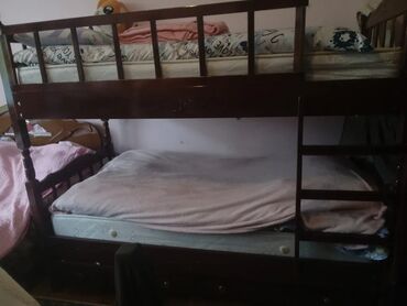 i̇ki mərtəbəli yataq: Двуспальная кровать, С подъемным механизмом, С матрасом, С выдвижными ящиками, Россия