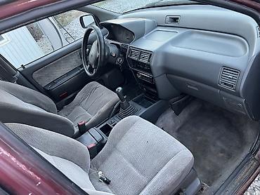 органайзер для багажа: Mitsubishi Space Wagon: 1993 г., 2 л, Механика, Бензин, Минивэн — 5
