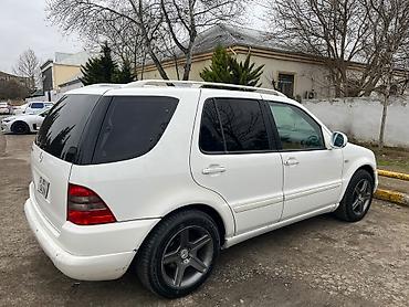 c250 mercedes: Mercedes-Benz ML 320: 3.2 l | 1998 il Ofrouder/SUV — 3