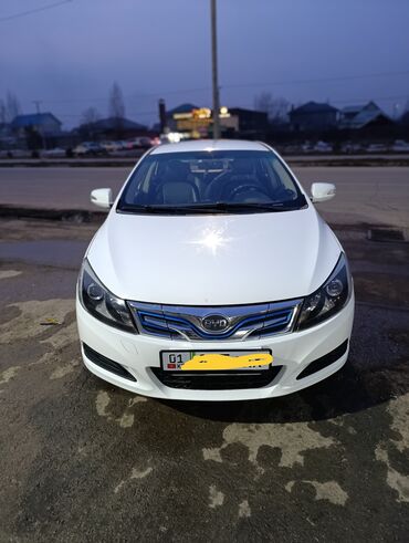 дешевле машины: Сдаю в аренду BYD e5 электромобиль 2019 года. Аренда в сутки 1 800