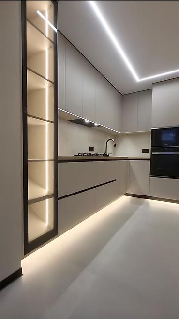 Кухонные гарнитуры: Кухонный гарнитур — 3