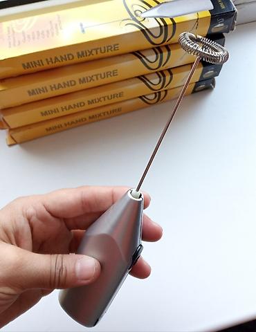 Наборы посуды: Разные цены. Блюда, тарелки: 1) 4 шт больших фарфор.блюда, как — 5