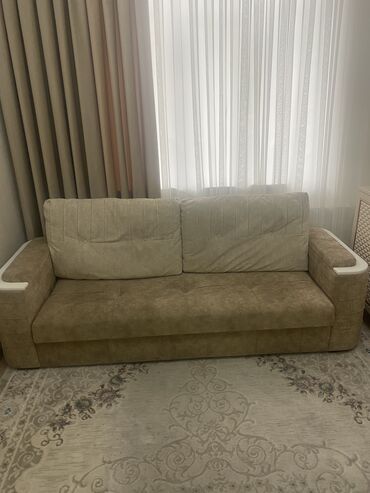 Masalar və oturacaqlar: Divan və kreslo dəstləri