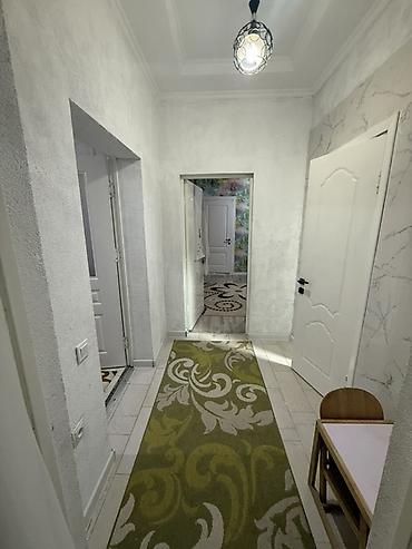 Sale of cottages and houses: Продаётся просторный жилой дом, В Ак-Ордо 3, стены кирпичные — 9