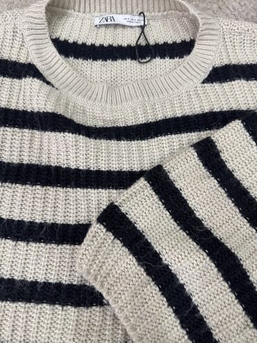 Кофты, свитеры: Кофта, M at lalafo.kg — 4 Кофты, свитеры: Кофта, M — 4