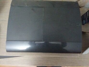 playstation 3 oyun yazılması: PlayStation 3 Super Slim Əla Vəziyyətdə 500 Gb Yaddaş 2 pult 1 adaptr