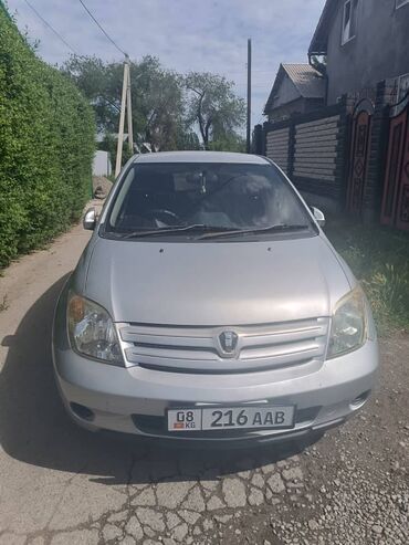 машина балыкчы: Toyota ist: 2003 г., 1.3 л, Автомат, Бензин