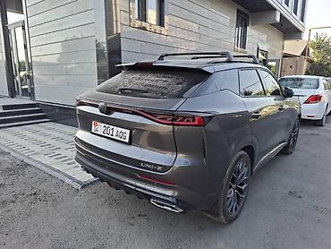 byd e6: Changan Uni-Z: 2025 г., 1.5 л, Автомат, Кроссовер — 1