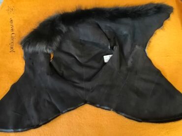 Jiletlər: Qara rəngli xəz jilet - Model: qolsuz, ön hissədə tam uzunluqda metal — 11